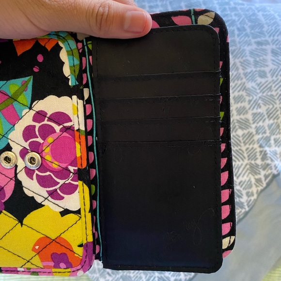 vera bradley wallet - Picture 3 of 4